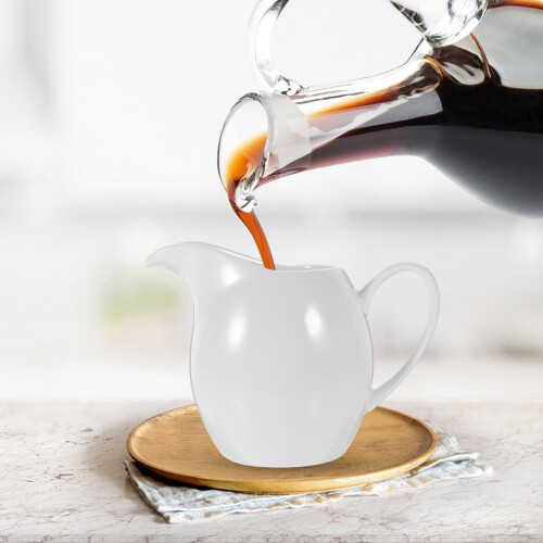 Ceramic Gravy Dispenser with Anti-Drip Spout 330ml 2