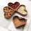 Plato de postre de madera de nogal con forma de corazón, 6" x 6,7" (1 unidad) 4