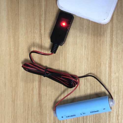Universell USB-batteriladerkabel for 3,7 V litiumion 1
