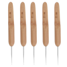 Haaknaalden met houten handvat voor dreadlocks (5 stuks)