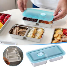 Recipiente para aperitivos de acero inoxidable con dos compartimentos y tapa.