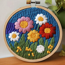 Abstract Daisy Punch Needle Kit – Printed Pattern, Hoop &