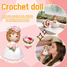 Poupée diable crochetée à la main avec détails floraux – Douce
