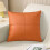 Coussin décoratif 45 x 45 cm, orange, ergonomique pour la taille 1