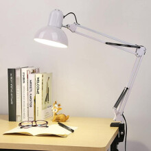 Lampe de bureau industrielle blanche, base solide avec pince, articulée, métal vintage, E27, pour table de chevet ou bureau.