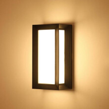 Moderne buitenwandlamp van 18 W, IP65 waterdicht, 3000K warm wit, geschikt voor terras.