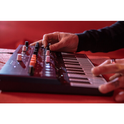 Arturia - MicroFreak Synthesizer Keyboard - 25-Key Hybrid Synth with PCB Keyboar 2