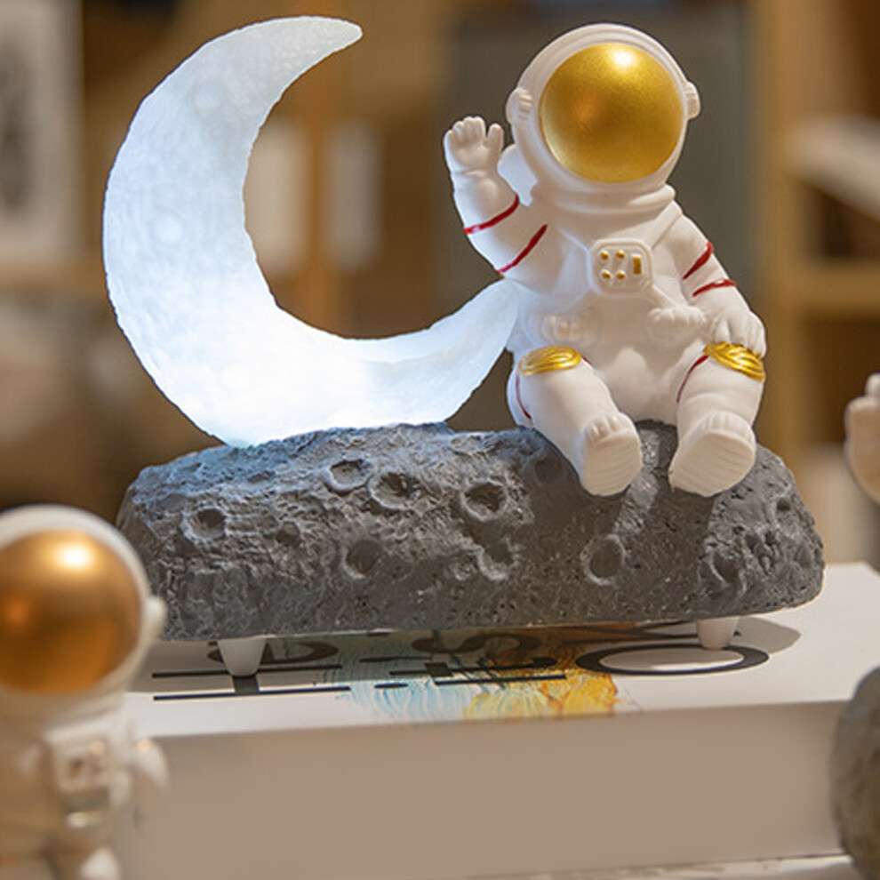 Wireless Speaker Cute Astronaut Design Gold 7790334440834