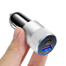 Duální nabíječka do auta s USB-C a rychlým nabíjením PD/QC