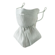 Gezichtsmasker van ijszijde voor vrouwen – ademend, UV-beschermend.