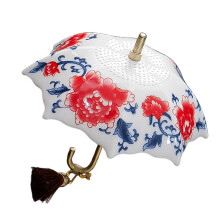 Porseleinen thee-ei met ingewikkeld blauw en-rode pioenparaplu t