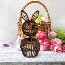 Artificial Rattan Easter Bunny Decorations, 7.87 Inch Spring Rabbit Statue Figurine for Farmhouse Home Tabletop Decoration