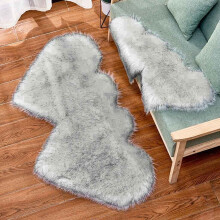 Bizhua double heart shaggy rug white black faux sheepskin