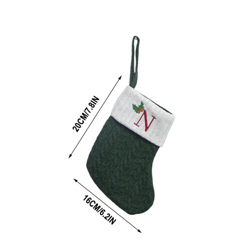 Personalisierter gestrickter Weihnachtsstrumpf mit Anfangsbuchstaben 2