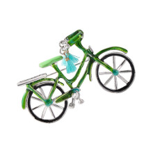 Stylish Green Bicycles Alloy Brooch Outdoor Cycling Lapel Pin