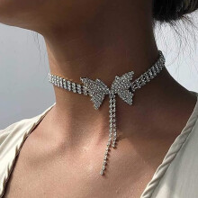 Funkelnde Strasskette mit Kristallschmetterling, zart