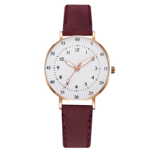 Casual dameshorloge met quartz uurwerk en roestvrijstalen band.