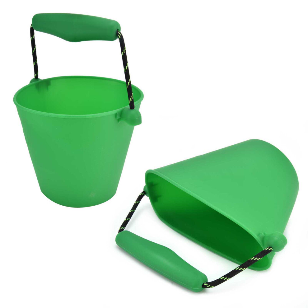 Space-Saving Collapsible Sand Bucket