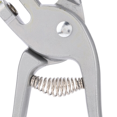 Veterinary Ear Notcher Plier for Pigs 1