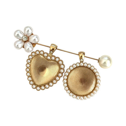 Sophisticated Photo Display Brooch Crafted From Long Lasting