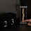 Luminária noturna retangular diferenciada com linhas curvas, USB, para casa, quarto ou mesa, ambiente sofisticado e compacto. 3