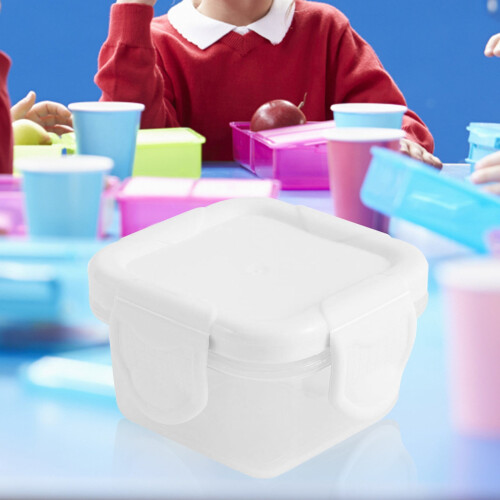 Plastic Food Storage Containers with Lids 4-Pack 1