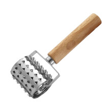 Fleischklopfer aus Edelstahl mit Holzgriff