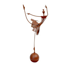 Sculptures de statue de-fille papillon couleur rouille rouge