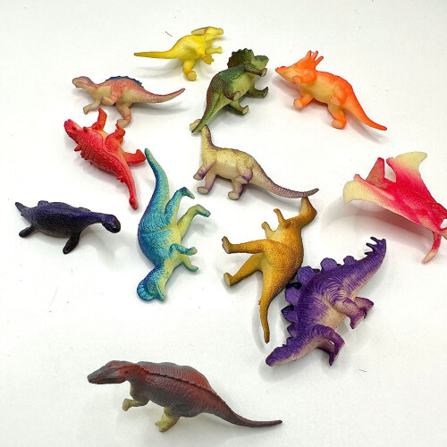 Ensemble de mini dinosaures en plastique, 4 types, 16 pièces