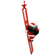 Enfeite de pelúcia do Papai Noel subindo a escada com música