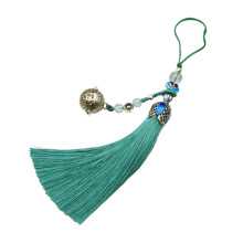 Eochairshlabhra crochta clog traidisiúnta le tassels