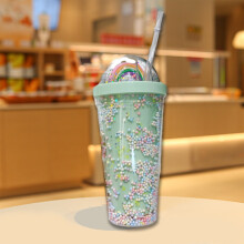 Vaso infantil OYIGU con pajita y burbujas, colorido y veraniego.