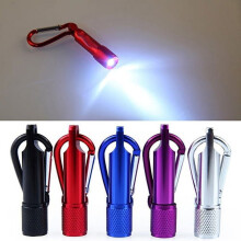 Manunclaims Mini-LED-Taschenlampe für den Außenbereich, Karabinerhaken, Schlüsselanhänger, tragbare Sportlampe