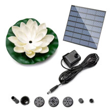 Fuente solar para estanque exterior y bebedero para pájaros.