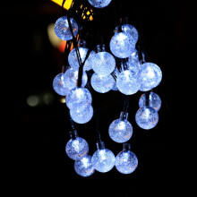Guirlande lumineuse LED à bulles, décorative pour l'extérieur, idéale pour Halloween, Noël, le camping ou les vacances à la maison d'hôtes.