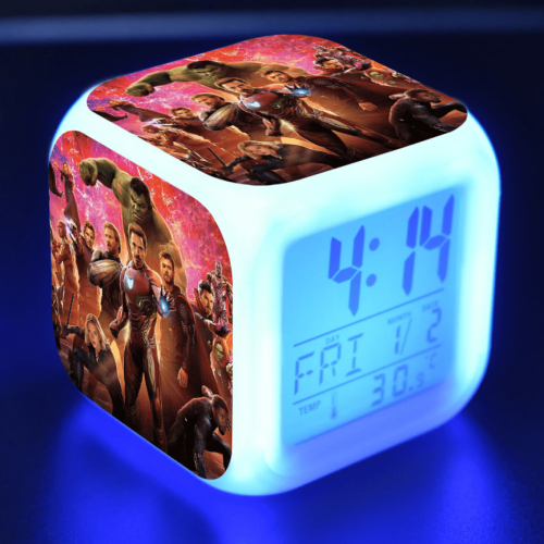 LED-Wecker mit Avengers Infinity War-Motiv, digital