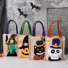 Vaaleanpunaiset Halloween-karkki vai kepponen -kangaskassit, 4 kpl