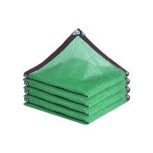 Toldo retangular VALSEEL para proteção solar em pátios e jardins.
