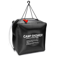 Solcellsdriven campingduschväska med slang