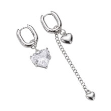 Boucles d'oreilles en forme de cœur asymétriques modernes,-Blanc