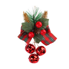 Ornement de lustre de Noël avec des baies de houx et
