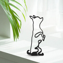 Sculpture minimaliste en métal représentant un chien, art abstrait, décoration intérieure
