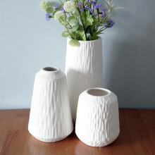 White Ceramic Vase Set Minimalist Matte Wave Surface 3-Piece