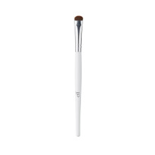 e.l.f. Smudge Brush, Short Curved Brush For Expertly Smoothing Color For A Smoky Look, Perfect For Contouring & Defining Eyes, Vegan & Cruelty-Free