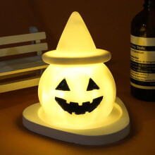 3D LED tekvicové nočné svetlo na batérie s halloweenskou dekoráciou