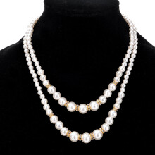 Damesparelketting met dubbele laag, verstelbaar.