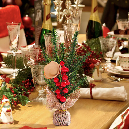 Juledekorasjonsgrener med blomsterpynt 2