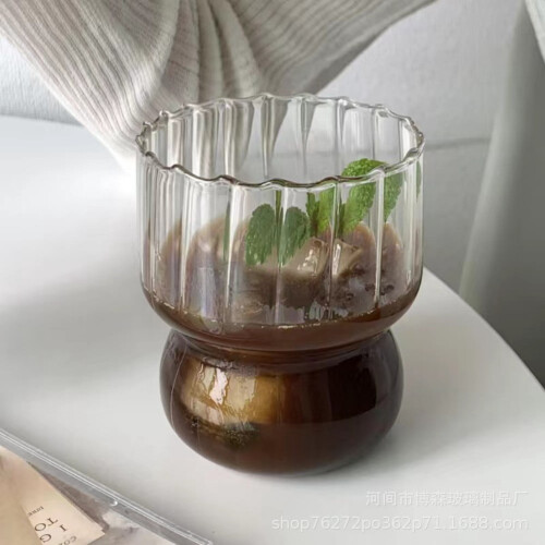 4er-Set gerippter Gläser im Vintage-Wellendesign