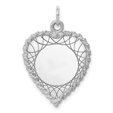 Hjärtformad skiva i sterlingsilver, graverad fram och bak, 18 mm