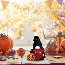 Halloween Gnóm Gyanta Figura Tökkel (1 db)